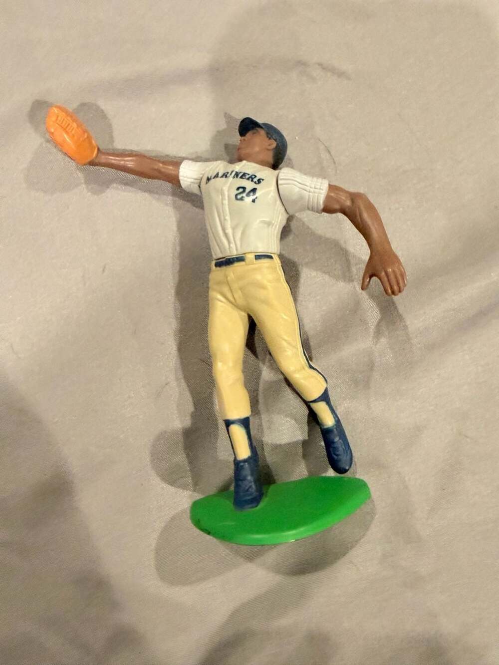 Kenner Starting Lineup Ken Griffey Jr. Seattle Mariners Action Figure